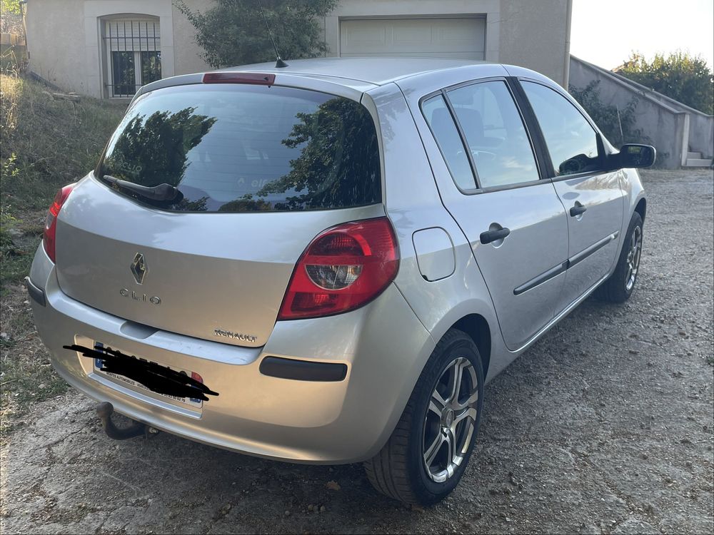 Clio III Clio 1.4 16V 100 Confort Dynamique 2006 occasion 81240 Saint-Amans-Soult