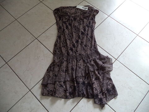 Jolie robe neuve t 12 Perros-Guirec (22)