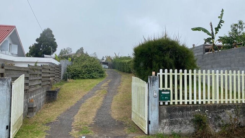 Vente Terrain ORPI LE TAMPON - Terrain  750 m² constructibles Le tampon