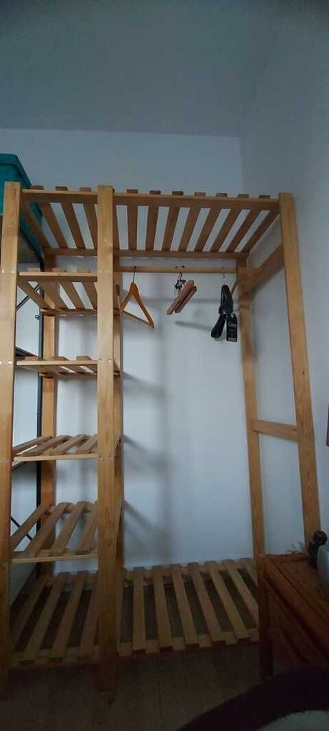 �tag�re ouverte bois avec barre � cintres 40 Montreuil-Bellay (49)