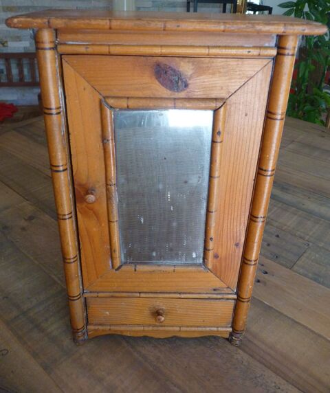 Armoire de poup�e ancienne 30 Clermont-l'H�rault (34)