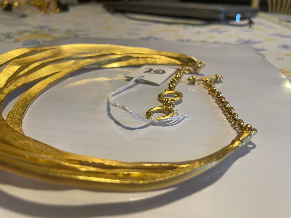 Collier rigide branches dor&eacute;es ANTIGONA Bijoux et montres