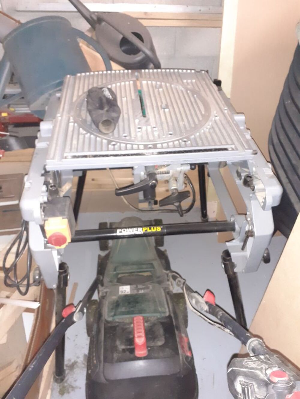 Scie circulaire sur table Bricolage