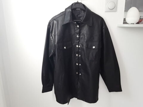 Veste  Bershka noir  similicuir taille M 15 Le Coudray (28)