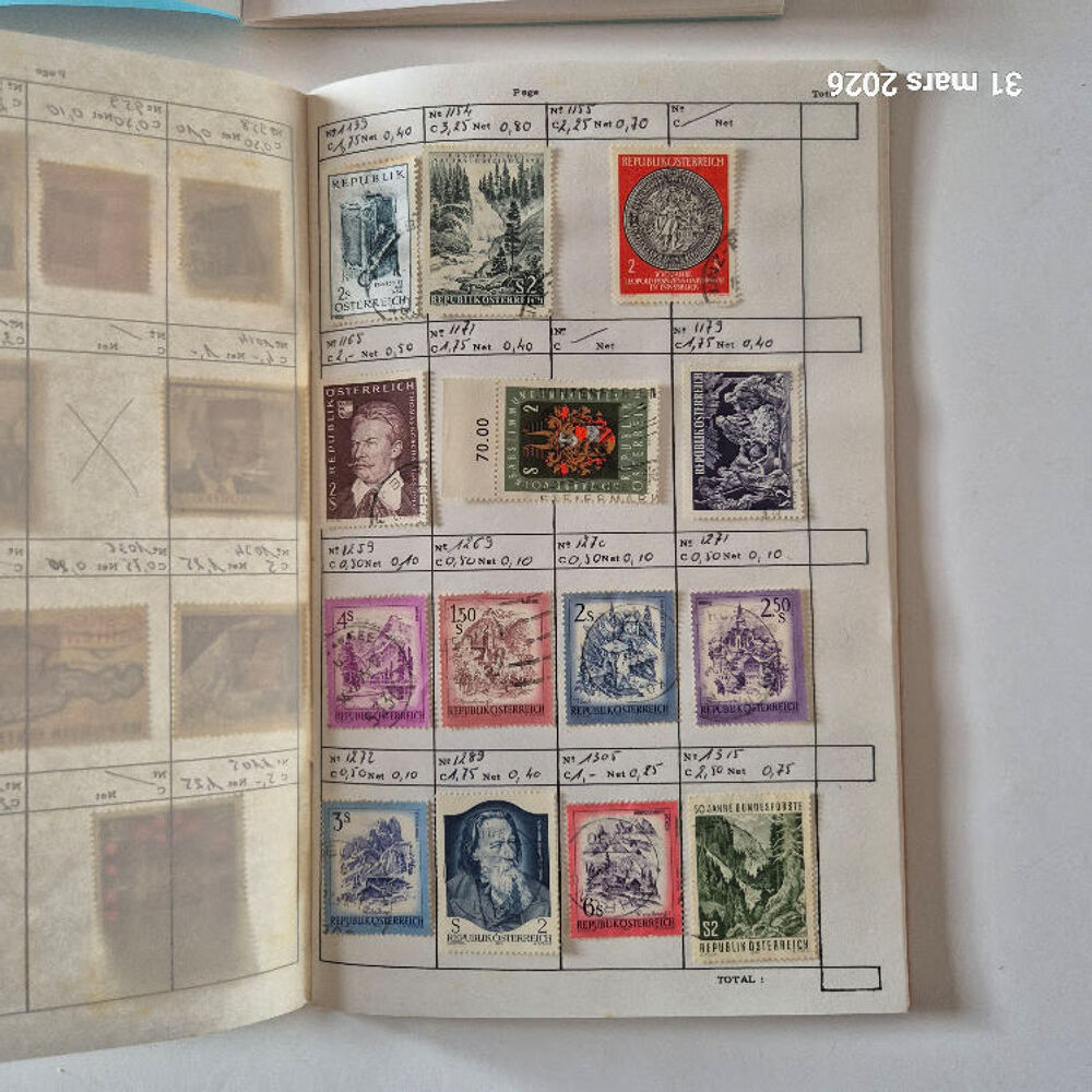 Lot de 11 carnets &agrave; choix philat&eacute;liques avec timbres 