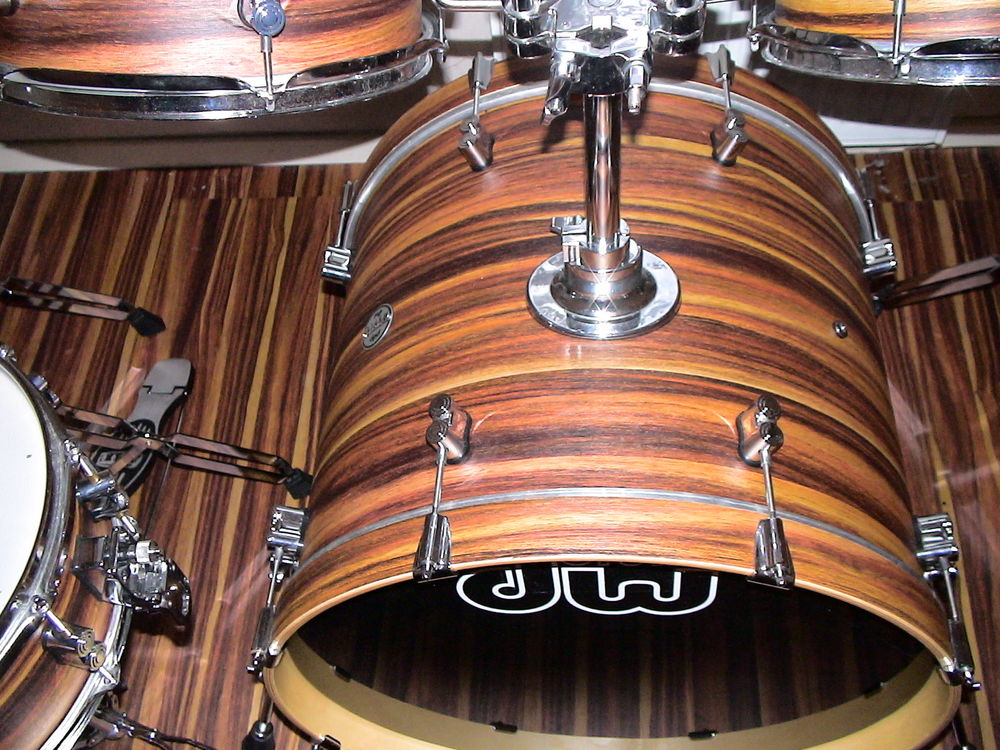 PDP DW CONCEPT MAPLE CM6 STUDIO22 
Instruments de musique