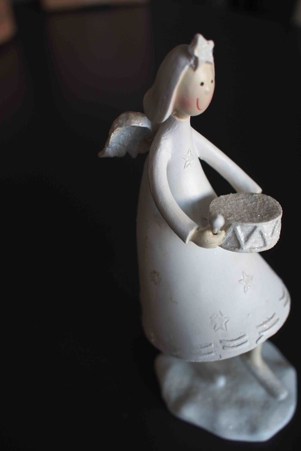 Personnage au tambour blanc 