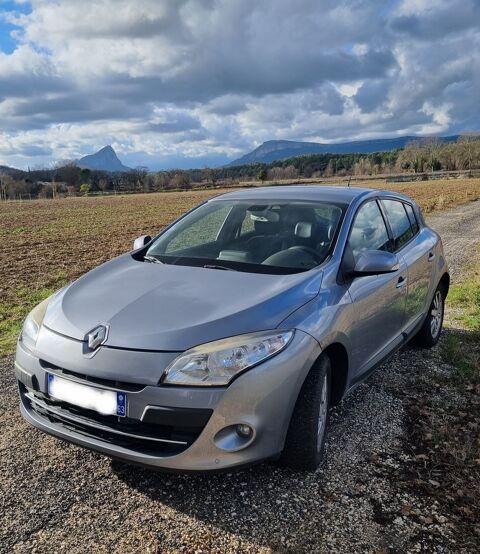 Renault megane iii M&eacute;gane III TCE 130 Carminat Tom-T
