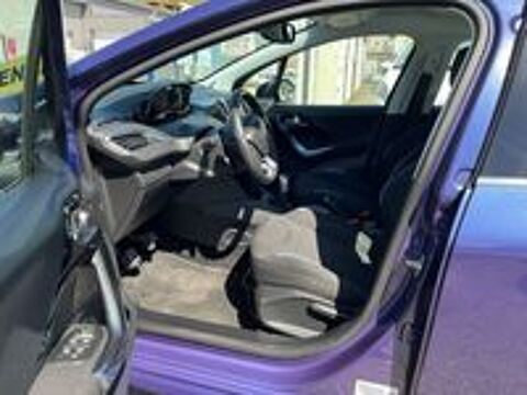 208 1.2 VTI / 82CV 2013 occasion 42700 Firminy