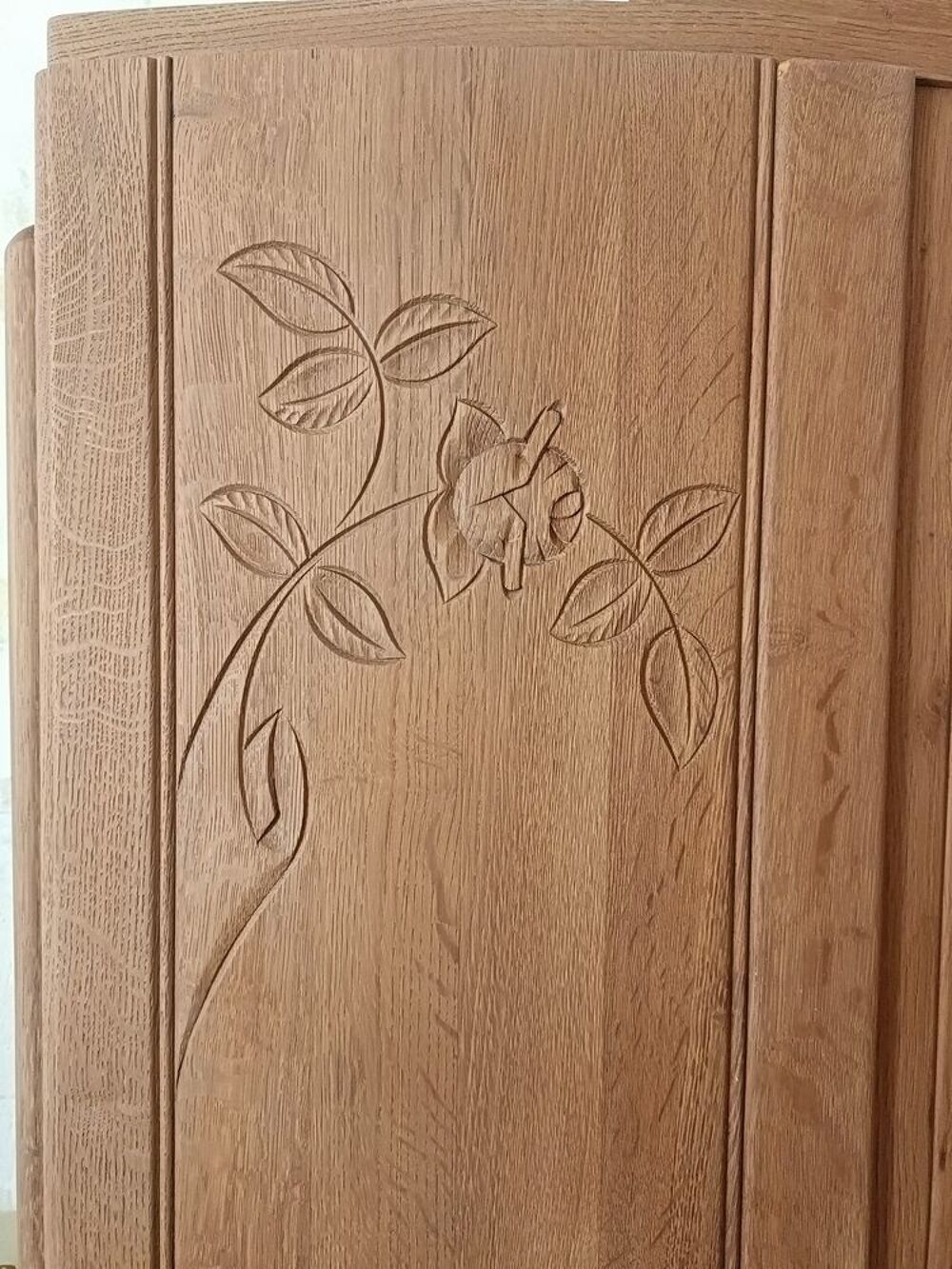 Armoire art d&eacute;co
Meubles