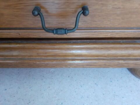 chevet en bois massif couleur chene fonc� tres bon etat 30 Les Clouzeaux (85)