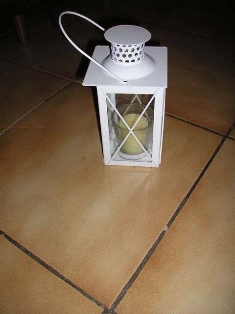 Photophore Lanterne blanche
15 Sept�mes-les-Vallons (13)