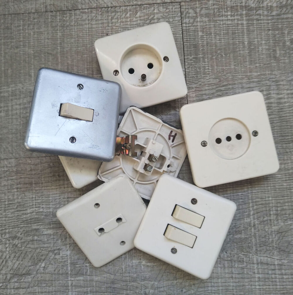 Lot de prises et interrupteurs Legrand Bricolage