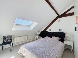  Maison à louer 6 pièces 210 m²