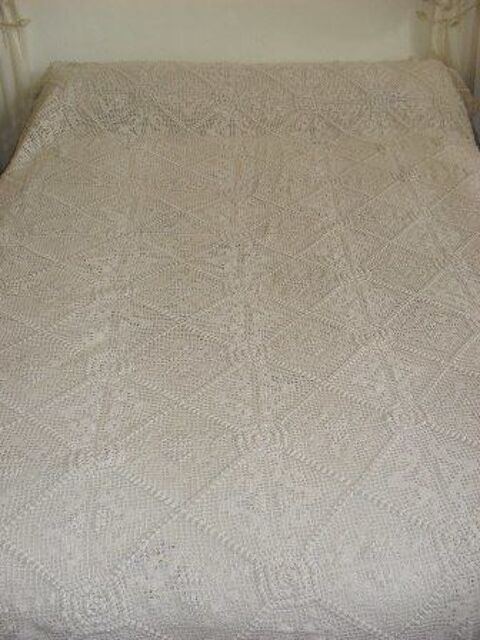 DESSUS DE LIT au crochet 30 Al�s (30)