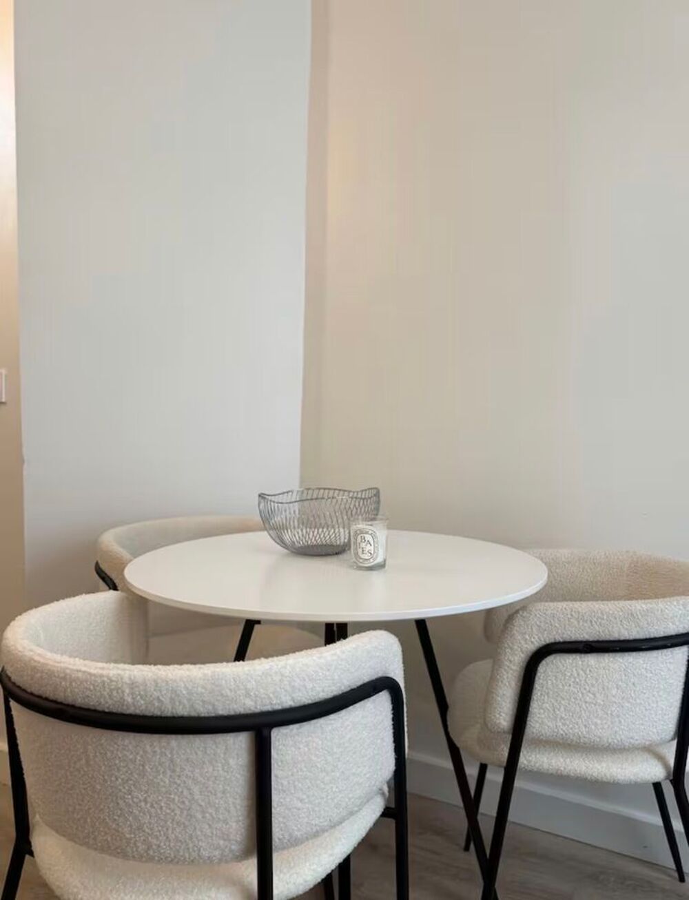 Location Appartement T2 meublé 38 m²  Rue Alain Chartier paris 15e Paris 15