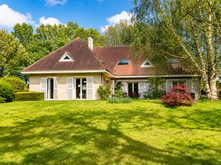  Villa � vendre 9 pi�ces 217 m�