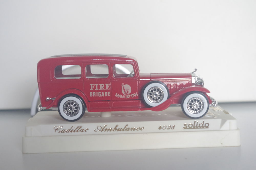 Miniature Pompier - N&deg; 413 / 414 / 415
