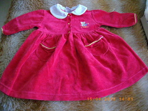 ROBE ROUGE MANCHES LONGUES - TAILLE : 12 MOIS 10 Perros-Guirec (22)