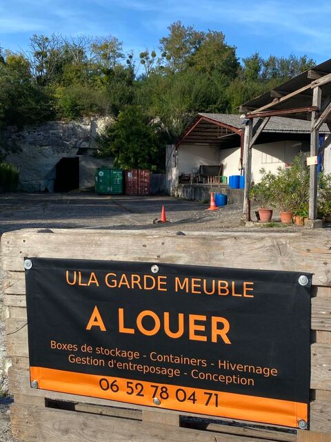  Parking / Garage � louer 200 m� Lu�ay-le-m�le