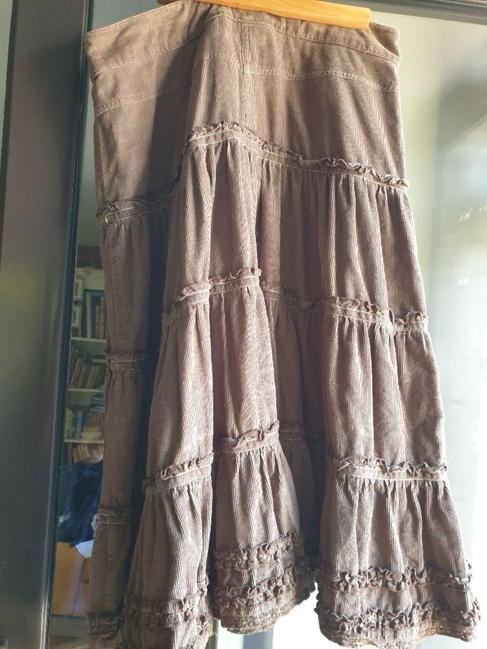 Jupe kaki en velours c&ocirc;tel&eacute;, &agrave; volants, 100 % coton Vêtements