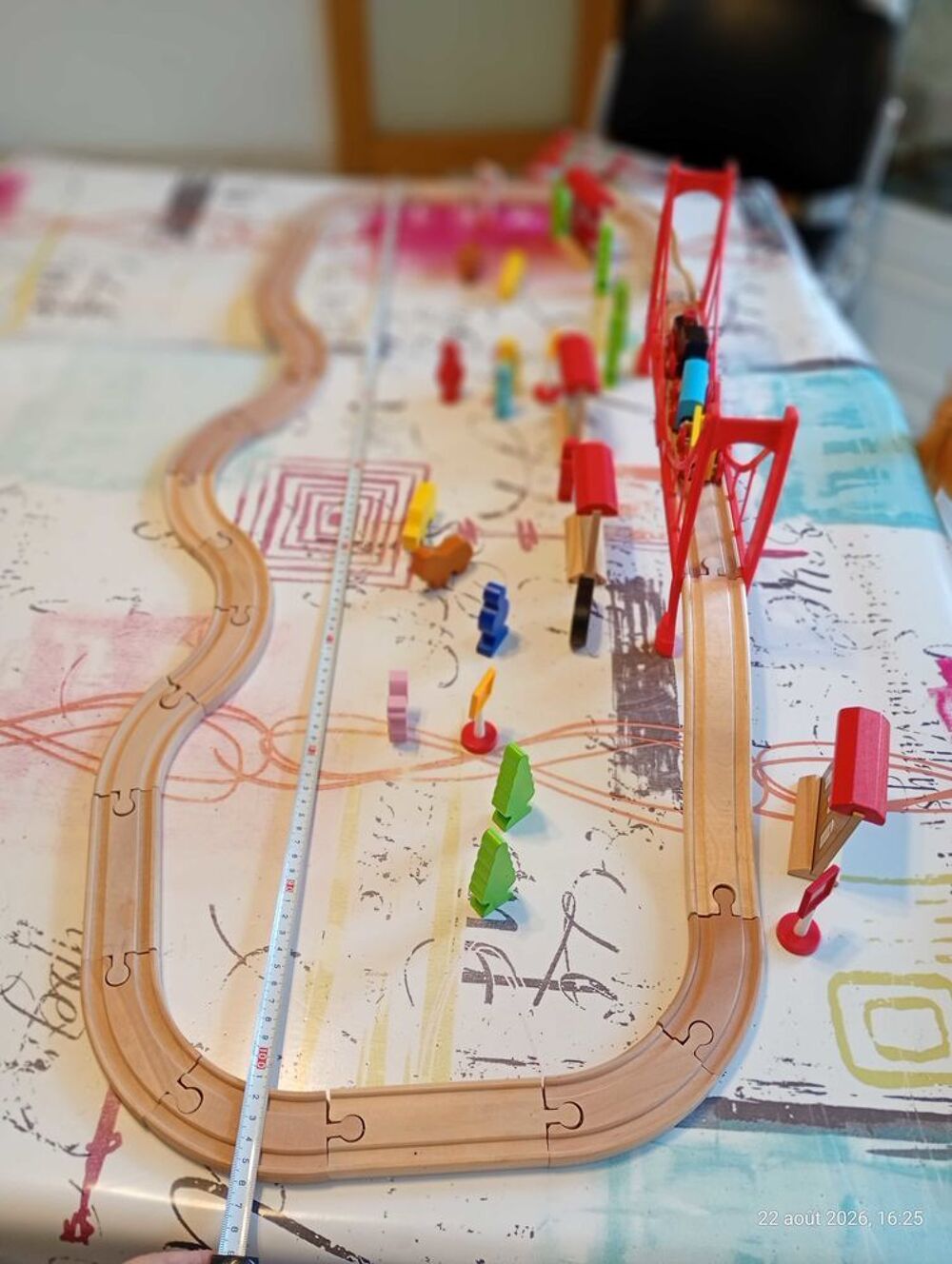 circuit de train en bois carousel Jeux / jouets