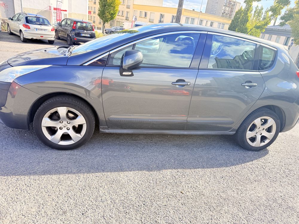3008 1.6 HDi 115ch FAP Allure 2013 occasion 29200 Brest