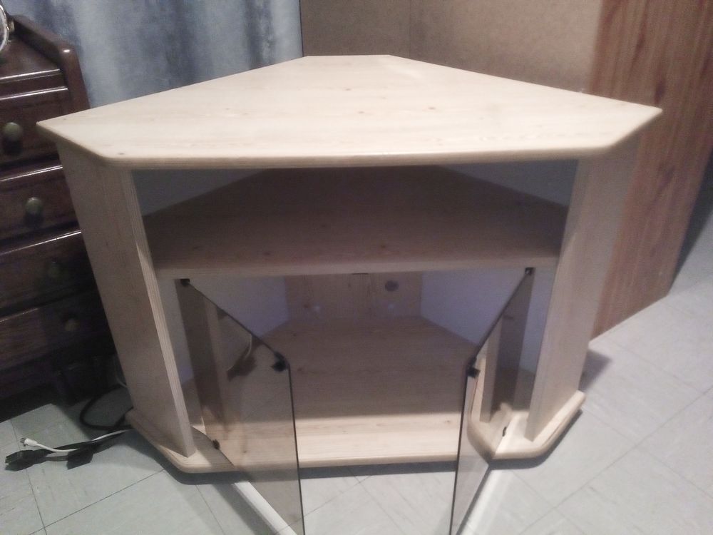 Meuble d'angle tv t&eacute;l&eacute; sur roulettes Meubles
