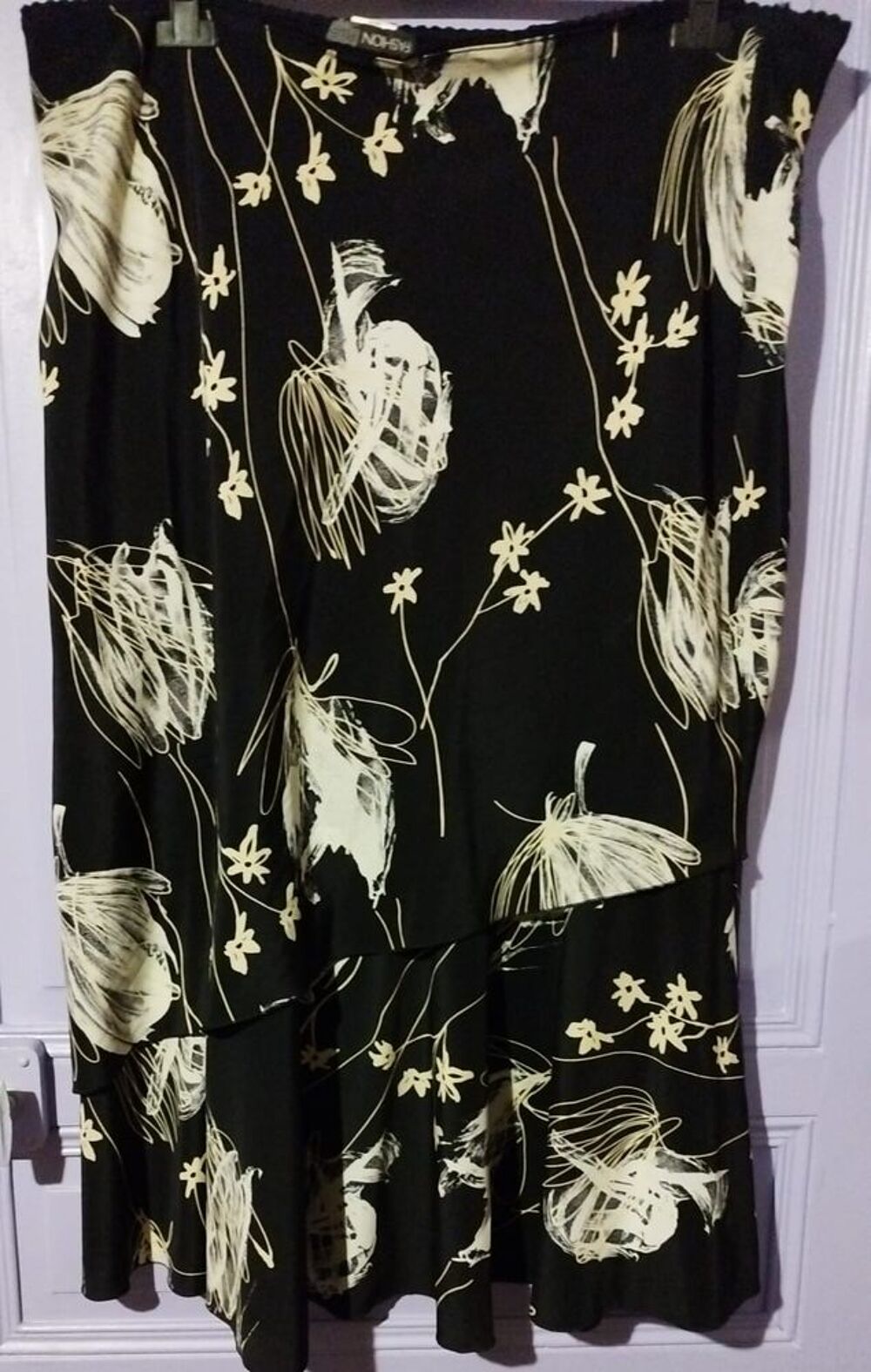 Jupe noire et blanche taille 52 Fashion Plus Vêtements