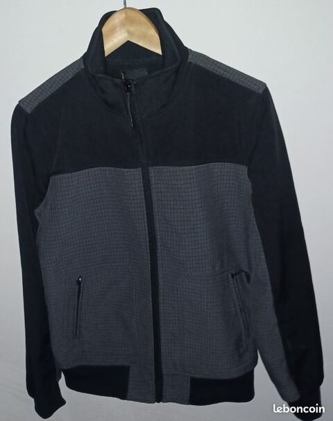 Pulls et Gilets de qualit�. 10 Brebi�res (62)