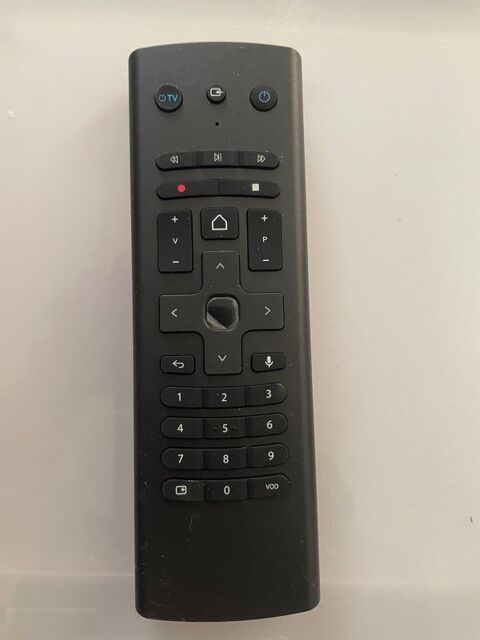 Télécommande SFR 10 Beauchamp (95)
