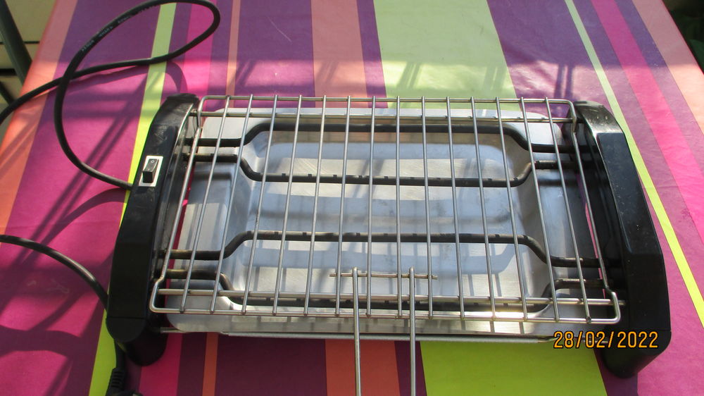 Barbecue - Grill de Table Electrique. Electroménager