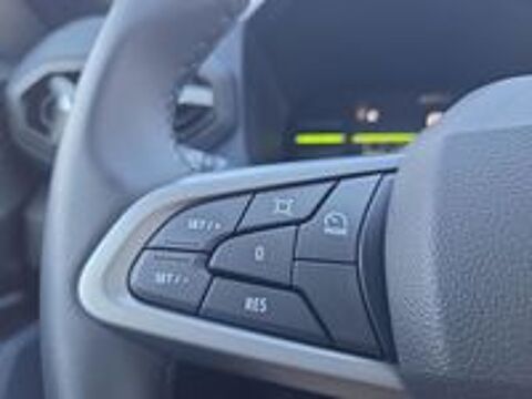 Duster Mild Hybrid 130 Journey 2026 occasion 91300 Massy
