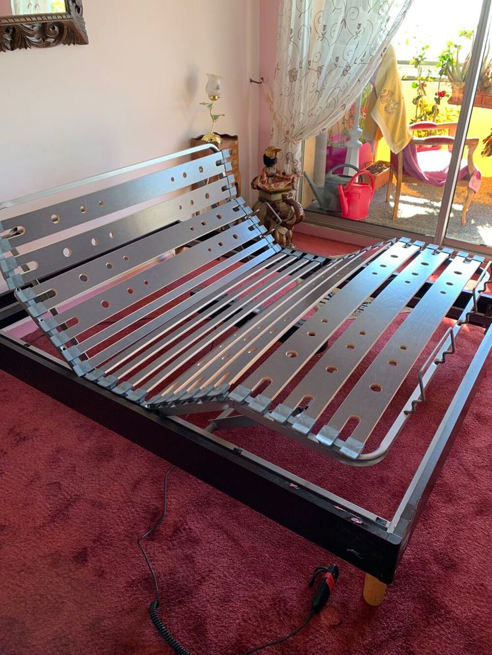 LIT MULTIPOSITIONS -TELECOMMANDE -A SAISIR- MATELAS NEUF Meubles