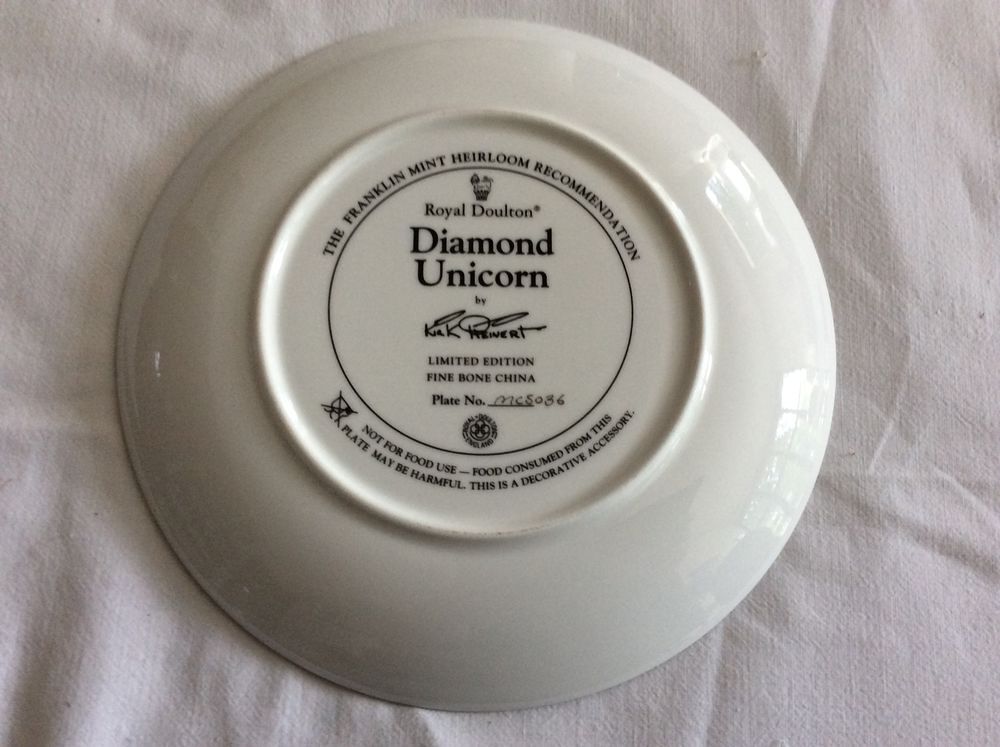 Assiette de Collection porcelaine Royal Doulton Licorne 