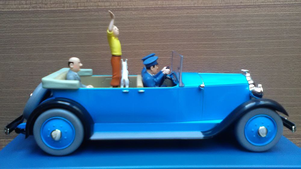 VOITURE DE TINTIN LA N&deg;19 &quot;&quot; LA LIMOUSINE DE PARADE &quot;&quot; 
