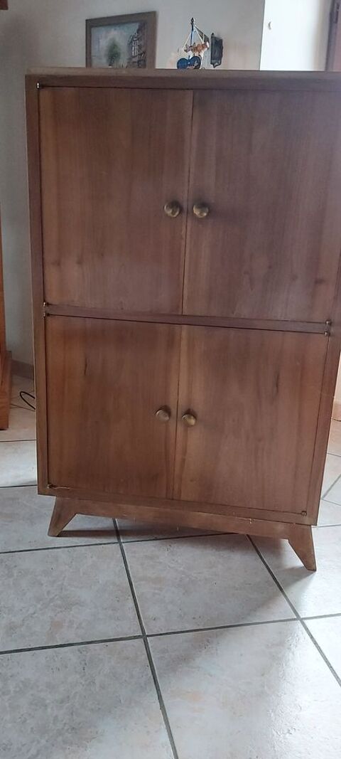 Petit Meuble Secr�taire et ou Biblioth�que.
110 Penne-d'Agenais (47)