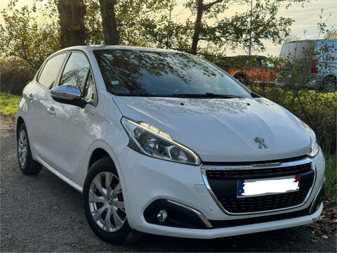 Peugeot 208 1.2L PureTech 82ch ? 2015 ? 99 000 km ? 