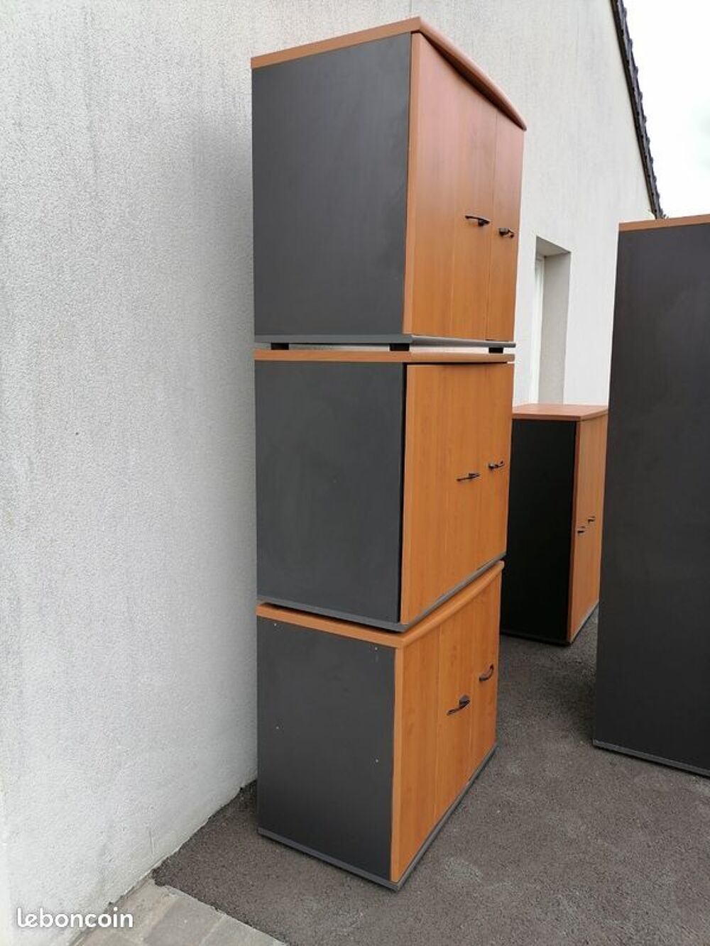 Meubles bas de marque GAMI pour bureau ou chambre
Meubles