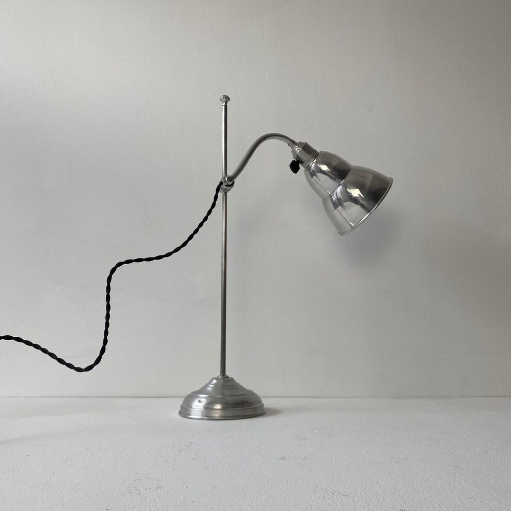 ANCIENNE LAMPE DE BUREAU MONTE ET BAISSE VINTAGE
Décoration