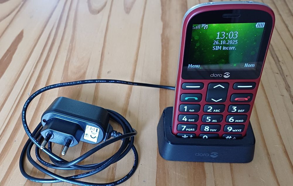 T&eacute;l&eacute;phone DORO 1361 assistance senior Téléphones et tablettes