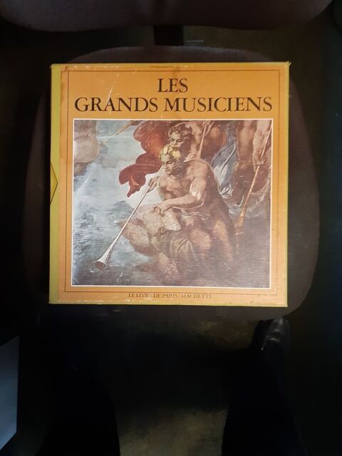 Coffret de 12 disques stéréo 33 tours - 3 kgs 10 Saint-Victoret (13)