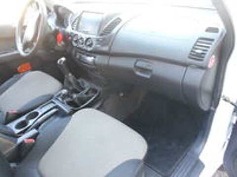 L200 2.5 TD 136 DBLE CAB INVITE 2014 occasion 73420 Drumettaz-Clarafond