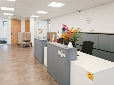 Louez un grand espace de bureau pour 50 personnes &agrave; Aix-en-Provence, Regus Aix Les Milles Aix en Provence 18199 13100 Aix-en-provence
