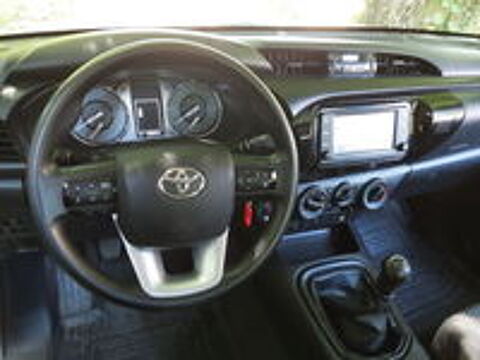 Hilux HILUX X-TRA CAB 4WD 2.4L 150 D-4D LECAP 2022 occasion 38080 Saint-Marcel-Bel-Accueil