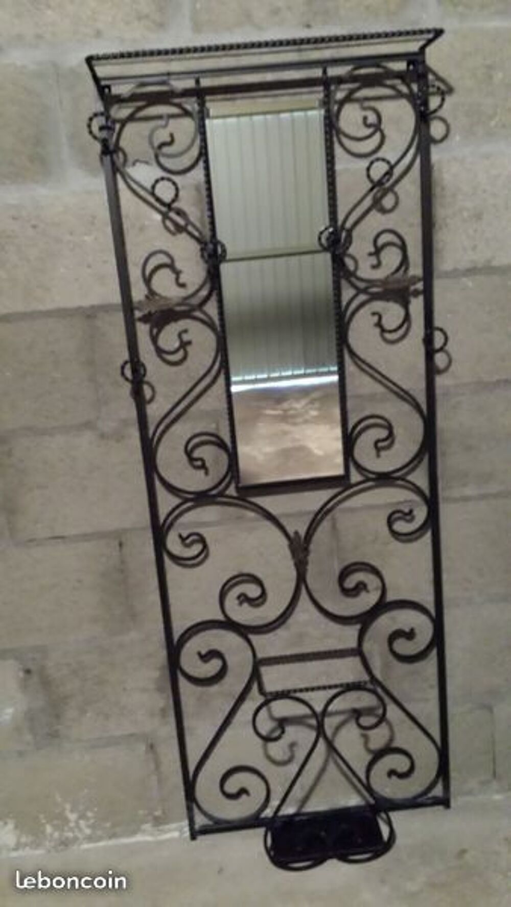 Porte-manteau / Porte-parapluie en fer forg&eacute; Décoration