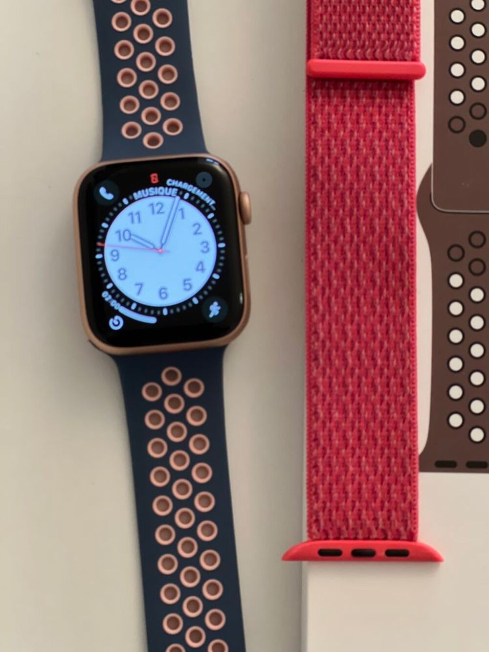 Apple Watch s&eacute;rie 5 gps cellulaire Bijoux et montres