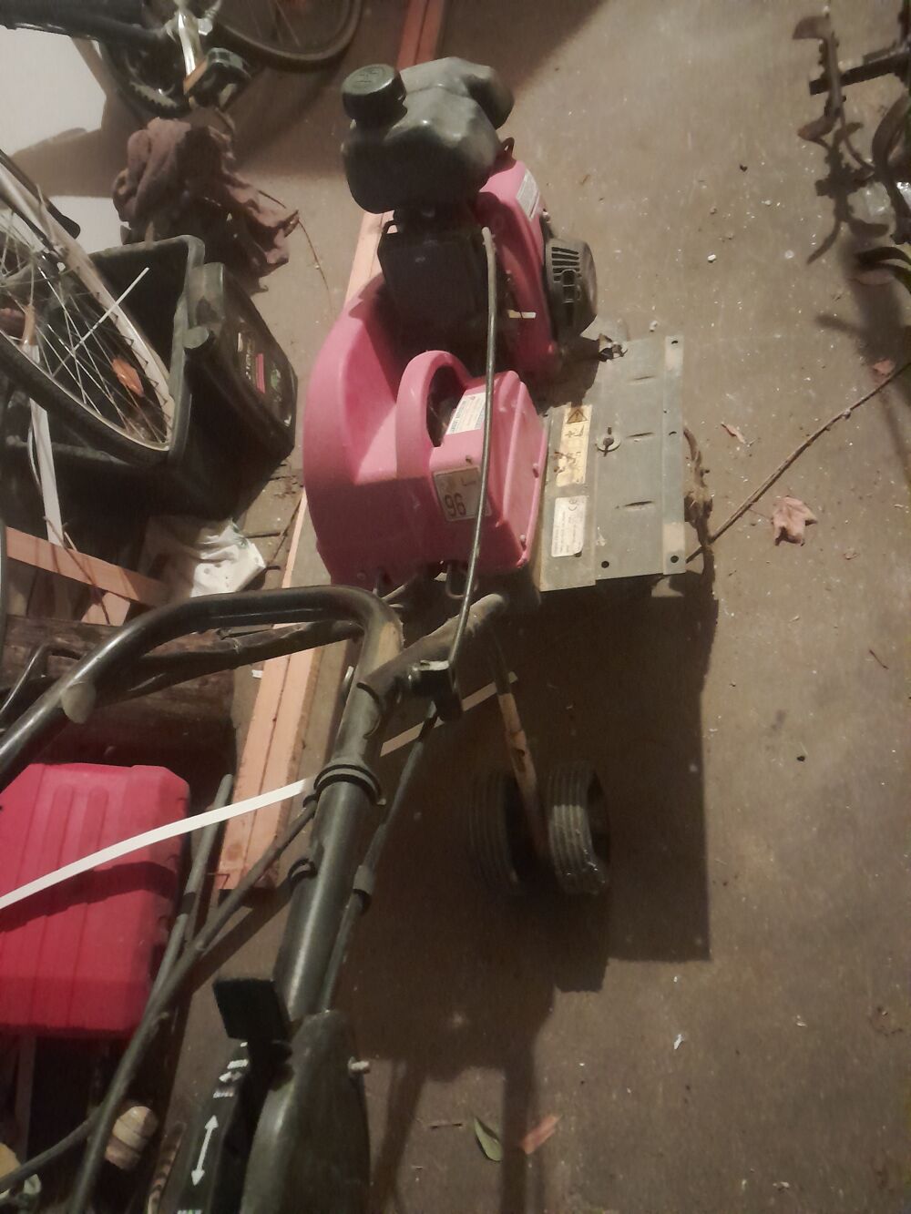 Av 2motobinruses350e +1petite bon &eacute;tat urg Jardin
