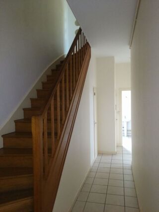  Appartement à louer 4 pièces 93 m²