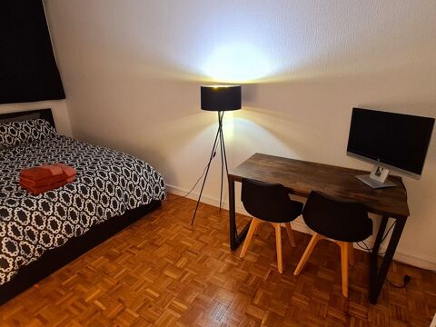 Cadre de lit et Matelas 180 x 200 540 Paris 18 (75)